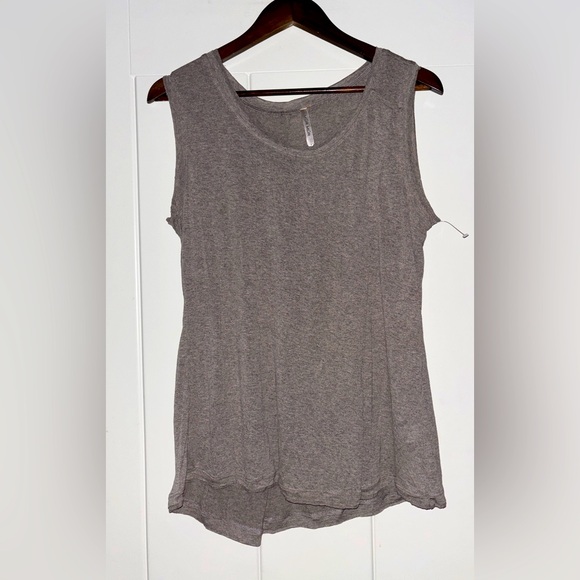 Mur Mur Women Sleeveless Tank Top Size L Pullover Style Casual‎ Summer NEW USA - Picture 1 of 7